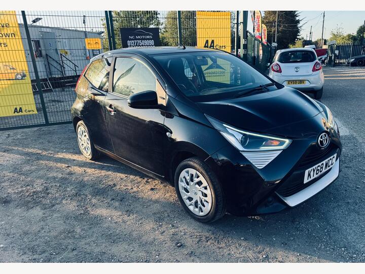Toyota AYGO 1.0 VVT-i X-play Euro 6 5dr