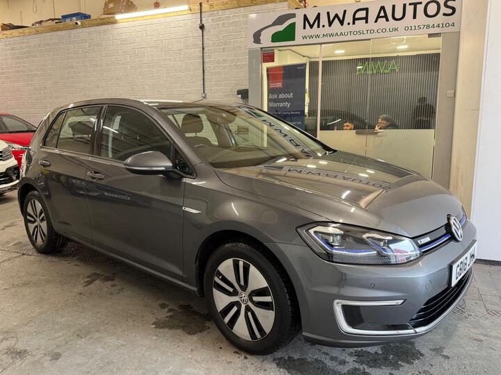 Volkswagen E-Golf 35.8kWh E-Golf Auto 5dr Volkswagen E-Golf 35.8kWh E-Golf Auto 5dr