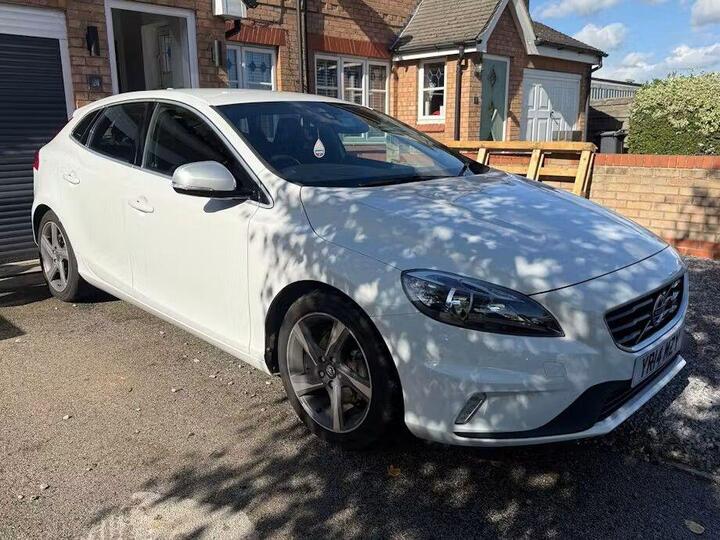Volvo V40 1.6 D2 R-Design Euro 5 (s/s) 5dr