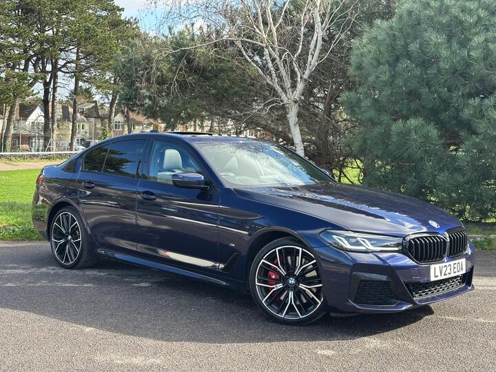 BMW 5 Series 3.0 530d MHT M Sport Steptronic XDrive Euro 6 (s/s) 4dr BMW 5 Series 3.0 530d MHT M Sport Steptronic XDrive Euro 6 (s/s) 4dr