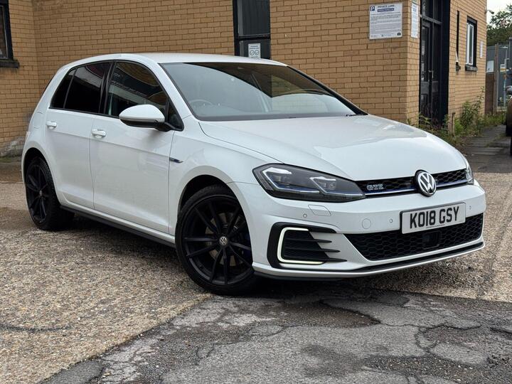 Volkswagen GOLF 1.4 TSI 8.7kWh GTE Advance DSG Euro 6 (s/s) 5dr
