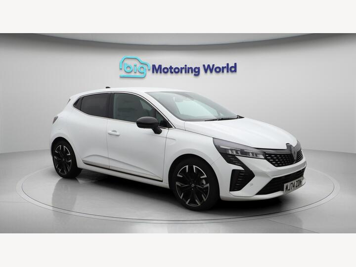 Renault Clio 1.6 E-TECH Techno Auto Euro 6 (s/s) 5dr