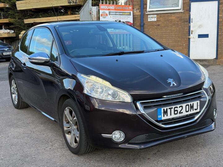 Peugeot 208 1.2 VTi Allure Euro 5 3dr