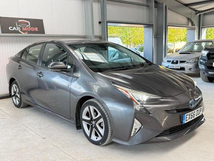 Toyota Prius 1.8 VVT-h Business Edition Plus CVT Euro 6 (s/s) 5dr (15in Alloy)