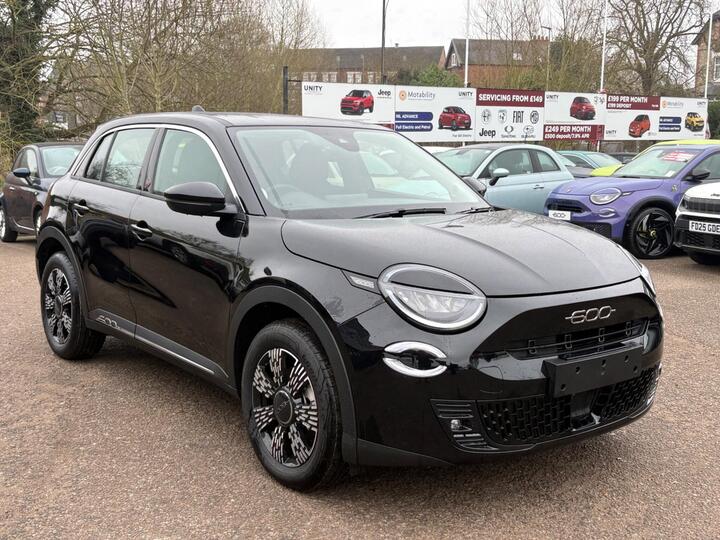 Fiat 600e 54kWh Icon Auto 5dr