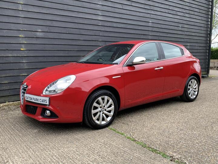 Alfa Romeo GIULIETTA Hatchback (2010 - 2016) 2.0 Giulietta 2.0 Jtdm-2 150 Bhp Business Manual