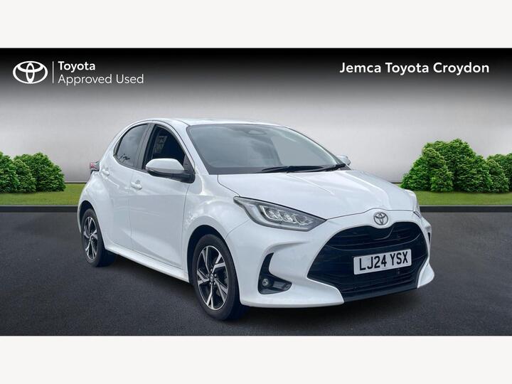 Toyota Yaris 1.5 VVT-h Design E-CVT Euro 6 (s/s) 5dr