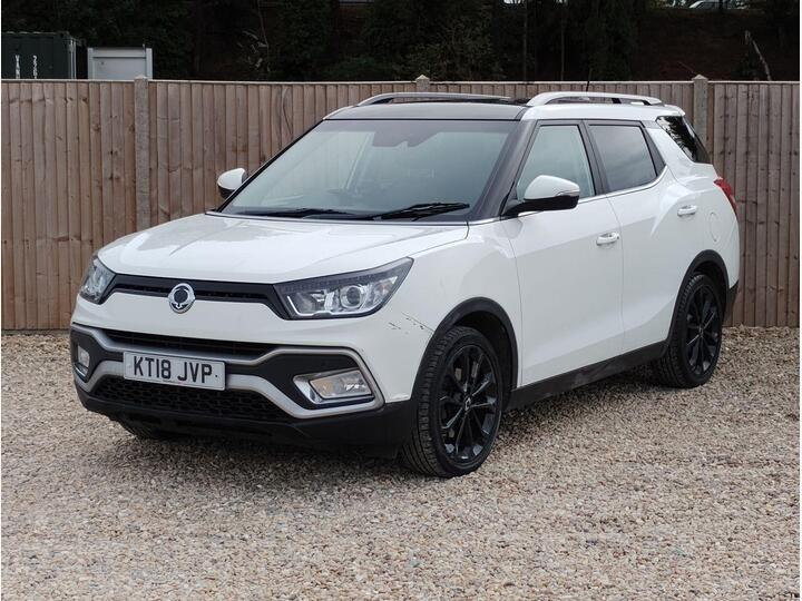SsangYong TIVOLI XLV 1.6 E-XGi ELX Euro 6 5dr