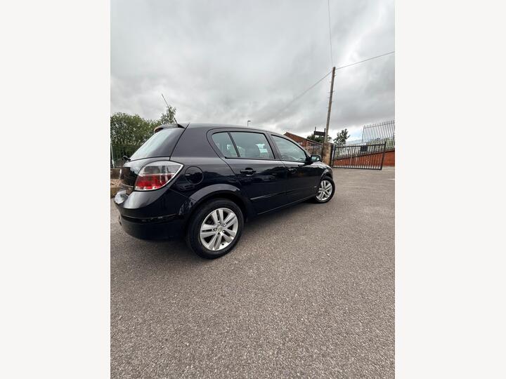 Vauxhall Astra 1.6i 16v Club 5dr
