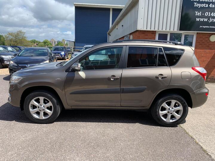 Toyota RAV4 2.2 D-CAT XT-R Auto 4WD Euro 5 5dr