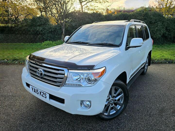 Toyota Land Cruiser 4.5 D-4D V8 Auto 4WD Euro 5 5dr Toyota Land Cruiser 4.5 D-4D V8 Auto 4WD Euro 5 5dr