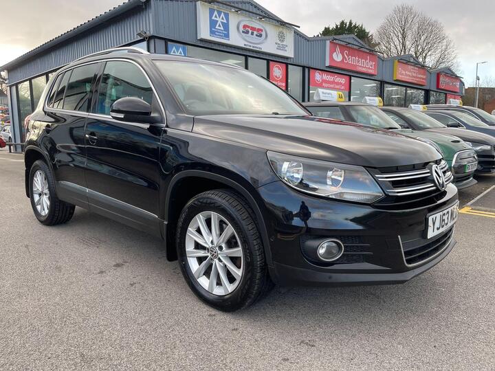 Volkswagen Tiguan 2.0 TDI BlueMotion Tech SE DSG 4WD Euro 5 (s/s) 5dr