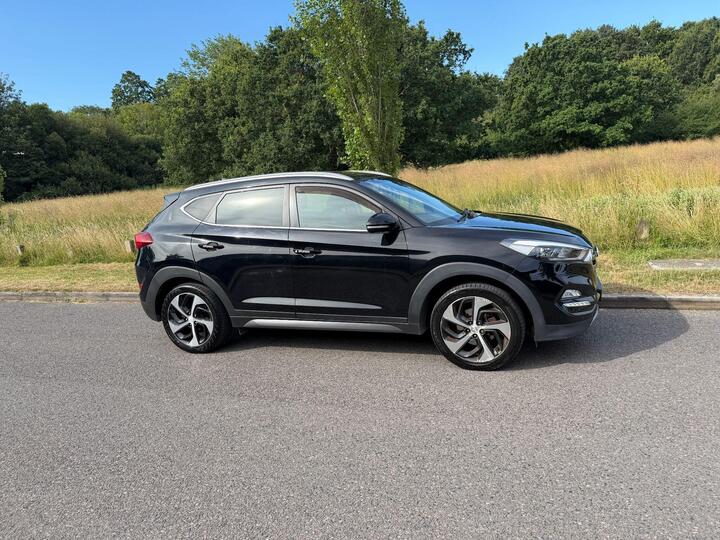 Hyundai TUCSON 2.0 CRDi Premium 4WD Euro 6 5dr