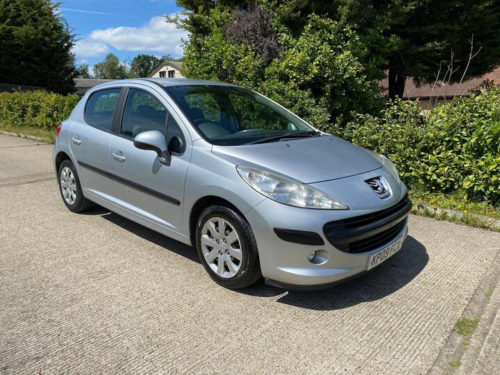 Peugeot 207 1.4 VTi S 5dr (a/c) Peugeot 207 1.4 VTi S 5dr (a/c)