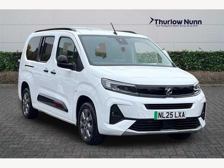Vauxhall Combo Life Electric 52kWh Ultimate XL MPV Auto 5dr (7.4kW Charger) Vauxhall Combo Life Electric 52kWh Ultimate XL MPV Auto 5dr (7.4kW Charger)
