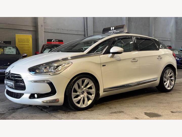 Citroen DS5 2.0 H E-HDi Airdream DSport EGS6 4WD Euro 5 (s/s) 5dr Citroen DS5 2.0 H E-HDi Airdream DSport EGS6 4WD Euro 5 (s/s) 5dr