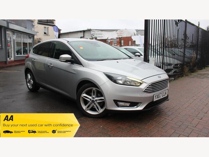 Ford FOCUS 1.0T EcoBoost Titanium Auto Euro 6 (s/s) 5dr