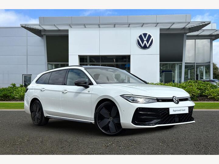 Volkswagen Passat 1.5 ETSI MHEV R-Line DSG Euro 6 (s/s) 5dr