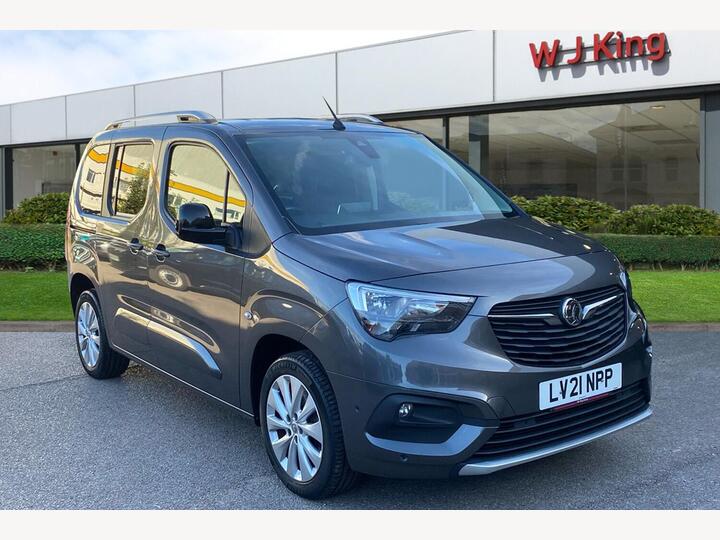 Vauxhall Combo Life 1.2 Turbo Elite Auto Euro 6 (s/s) 5dr Vauxhall Combo Life 1.2 Turbo Elite Auto Euro 6 (s/s) 5dr