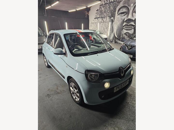 Renault Twingo 0.9 TCe ENERGY Dynamique Euro 6 (s/s) 5dr Renault Twingo 0.9 TCe ENERGY Dynamique Euro 6 (s/s) 5dr