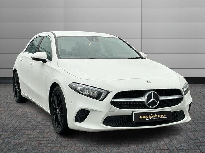 Mercedes-Benz A Class 1.5 A180d Sport (Executive) 7G-DCT Euro 6 (s/s) 5dr Mercedes-Benz A Class 1.5 A180d Sport (Executive) 7G-DCT Euro 6 (s/s) 5dr