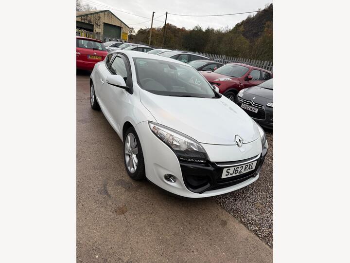 Renault Megane 1.5 DCi Dynamique TomTom Euro 5 (s/s) 3dr Renault Megane 1.5 DCi Dynamique TomTom Euro 5 (s/s) 3dr