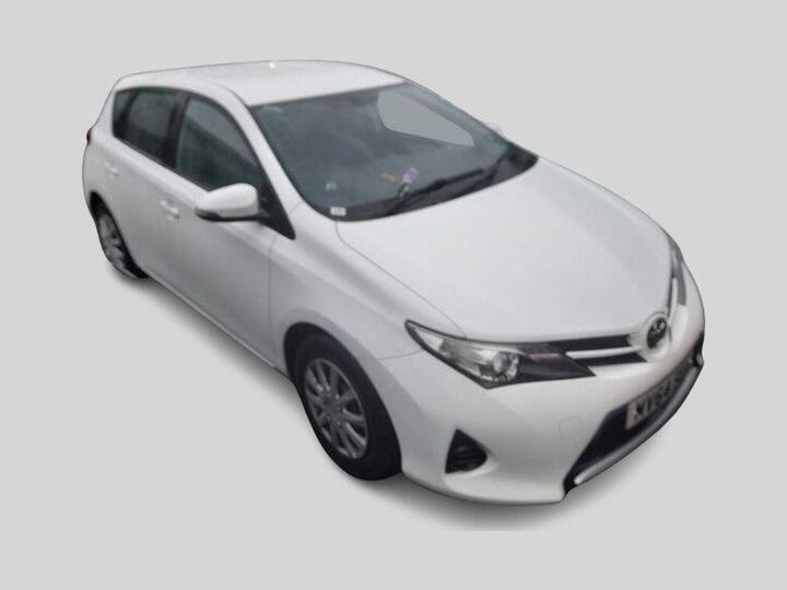 Toyota Auris 1.4 D-4D Active Euro 5 (s/s) 5dr
