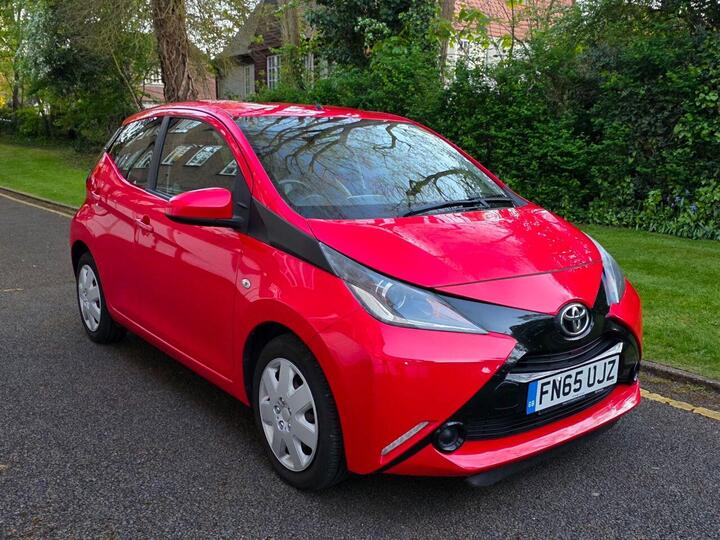 Toyota AYGO 1.0 VVT-i X-play Euro 5 5dr Euro 5