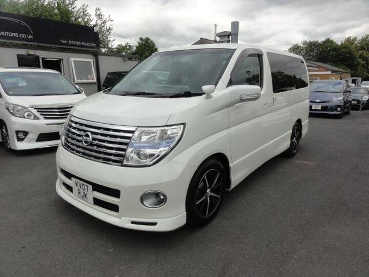 Nissan Elgrand HIGHWAY STAR 2.5 CAR VX REPORT PRESENT