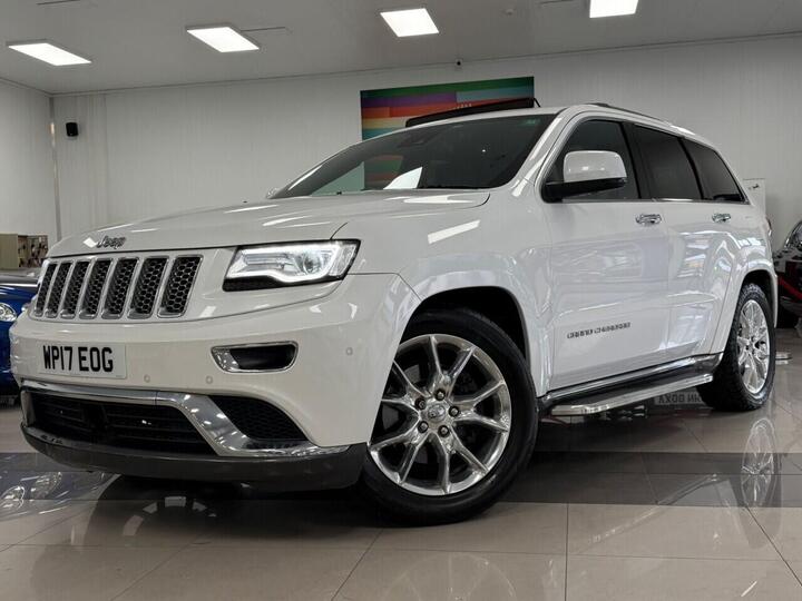 Jeep GRAND CHEROKEE 3.0 V6 CRD Summit Auto 4WD Euro 6 5dr Jeep GRAND CHEROKEE 3.0 V6 CRD Summit Auto 4WD Euro 6 5dr
