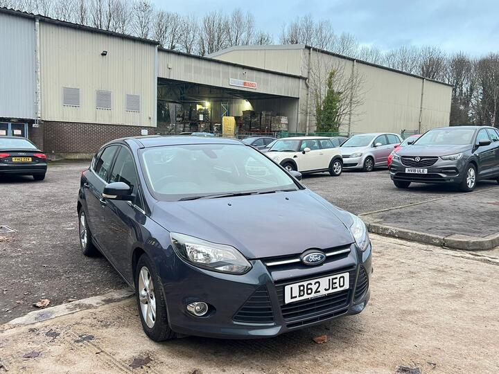 Ford Focus 1.6 Zetec Powershift Euro 5 5dr