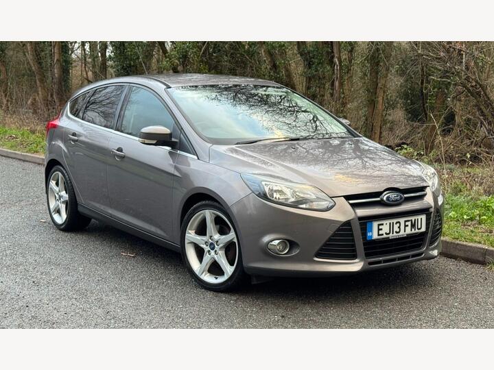 Ford Focus 1.0T EcoBoost Titanium Euro 5 (s/s) 5dr