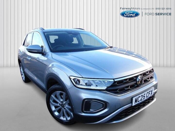 Volkswagen T-ROC HATCHBACK 1.0 TSI Match Euro 6 (s/s) 5dr Volkswagen T-ROC HATCHBACK 1.0 TSI Match Euro 6 (s/s) 5dr