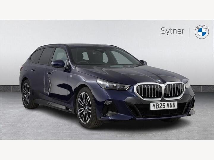 BMW 5 Series 2.0 520i MHT M Sport Touring Steptronic Euro 6 (s/s) 5dr BMW 5 Series 2.0 520i MHT M Sport Touring Steptronic Euro 6 (s/s) 5dr