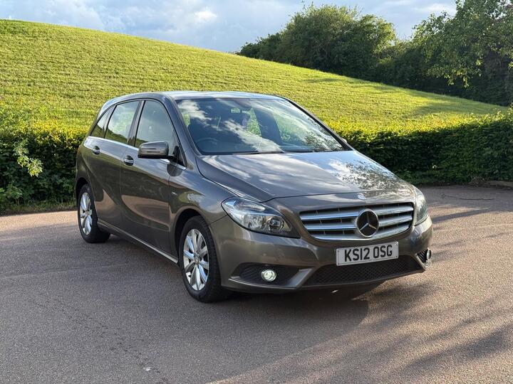 Mercedes-Benz B Class 1.6 B180 BlueEfficiency SE 7G-DCT Euro 5 (s/s) 5dr
