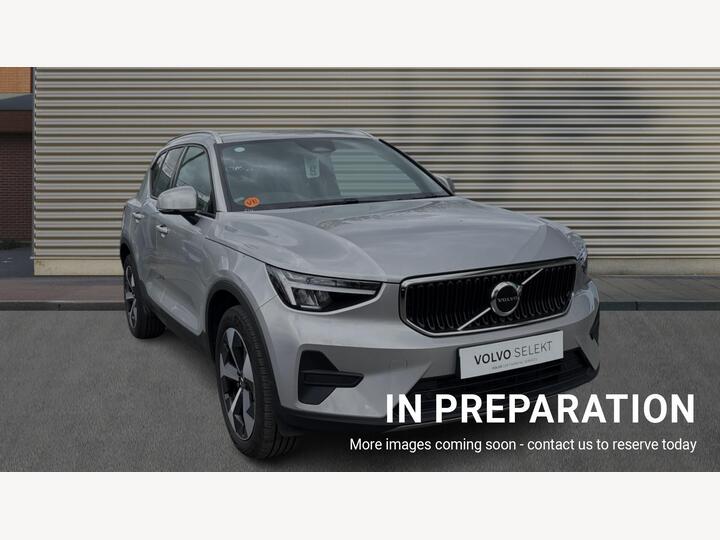 Volvo XC40 2.0 B3 MHEV Core DCT Auto Euro 6 (s/s) 5dr