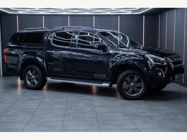 Isuzu D-MAX 1.9 TD Blade 4WD Euro 6 4dr