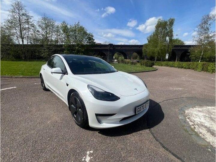 Tesla Model 3 Standard Range Plus Auto RWD 4dr