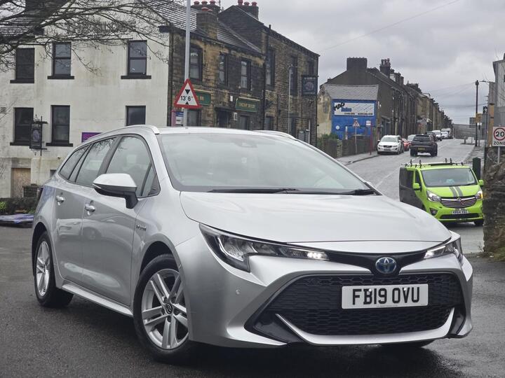 Toyota Corolla 1.8 VVT-h Icon Tech Touring Sports CVT Euro 6 (s/s) 5dr