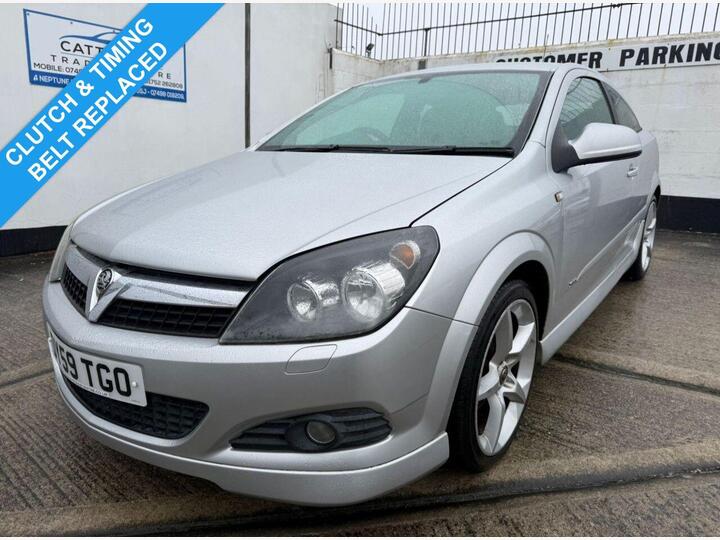Vauxhall ASTRA 1.8 VVT 16v SRi Exterior Pack Sport Hatch 3dr Vauxhall ASTRA 1.8 VVT 16v SRi Exterior Pack Sport Hatch 3dr