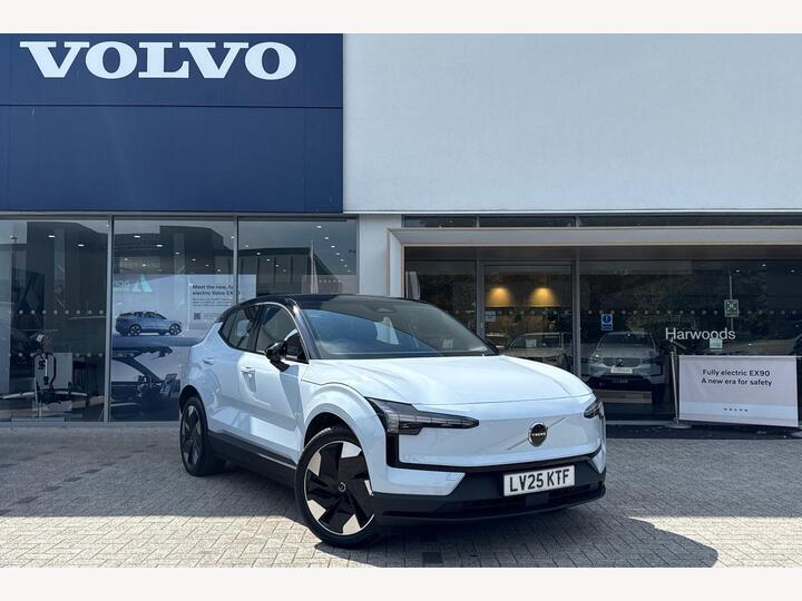 Volvo EX30 Twin Performance 69kWh Plus Auto AWD 5dr