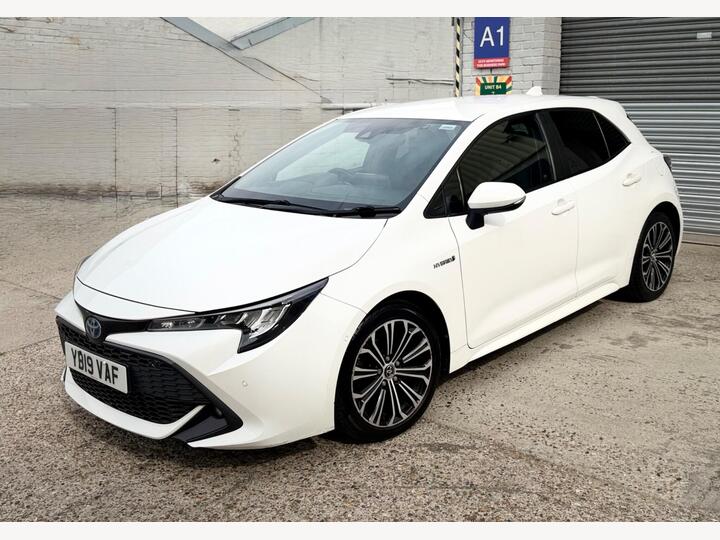Toyota Corolla 1.8 VVT-h Design CVT Euro 6 (s/s) 5dr Toyota Corolla 1.8 VVT-h Design CVT Euro 6 (s/s) 5dr