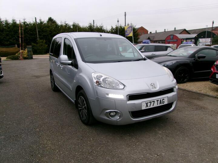 Peugeot Partner Tepee 1.6 VTi Tepee S 5dr Peugeot Partner Tepee 1.6 VTi Tepee S 5dr