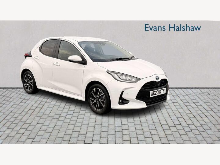 Toyota YARIS HATCHBACK 1.5 VVT-h Design E-CVT Euro 6 (s/s) 5dr
