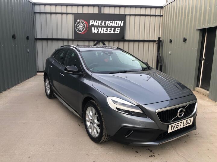 Volvo V40 Cross Country 1.5 T3 Auto Euro 6 (s/s) 5dr