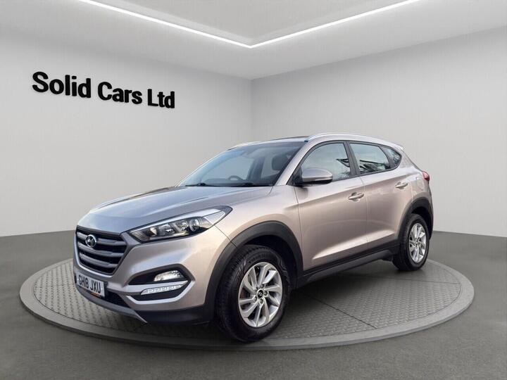 Hyundai TUCSON 1.6 GDi Blue Drive SE Nav Euro 6 (s/s) 5dr Hyundai TUCSON 1.6 GDi Blue Drive SE Nav Euro 6 (s/s) 5dr