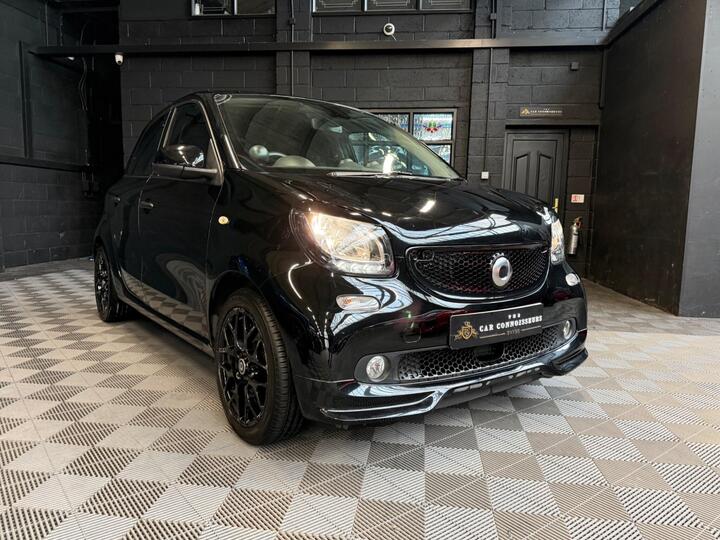 Smart Forfour 0.9T Urbanshadow Twinamic Euro 6 (s/s) 5dr Smart Forfour 0.9T Urbanshadow Twinamic Euro 6 (s/s) 5dr