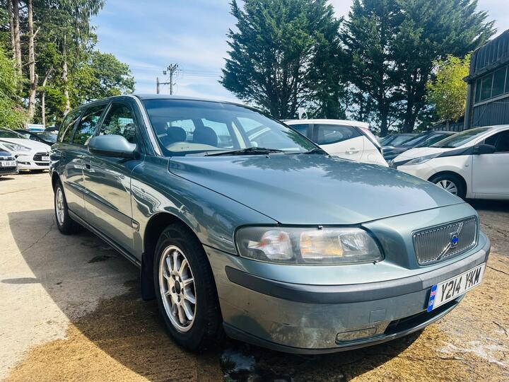 Volvo V70 2.4 5dr