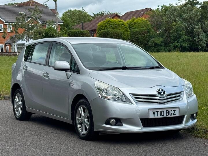 Toyota Verso 1.8 V-Matic TR Multidrive S Euro 4 5dr Toyota Verso 1.8 V-Matic TR Multidrive S Euro 4 5dr