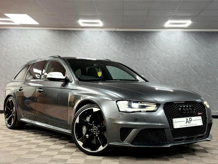 Audi RS4 Avant 4.2 FSI V8 S Tronic Quattro Euro 5 5dr Audi RS4 Avant 4.2 FSI V8 S Tronic Quattro Euro 5 5dr